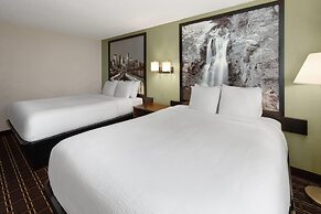 Super 8 by Wyndham Winona MN