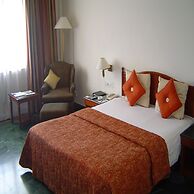 La Place Sarovar Portico, Lucknow