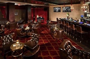 El Cortez Hotel and Casino - 21 and Over