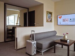 Metropolitan Hotel by Flemings