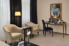 Metropolitan Hotel by Flemings