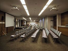 Metropolitan Hotel by Flemings