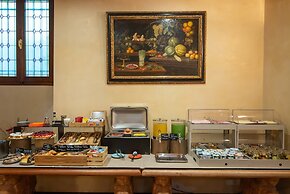 Porta Faenza Hotel