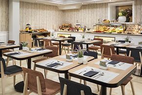 Catalonia Puerta del Sol