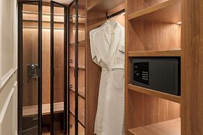 Catalonia Puerta del Sol