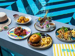 Pullman Singapore Orchard