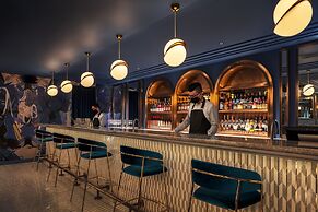 PARKROYAL Serviced Suites Singapore