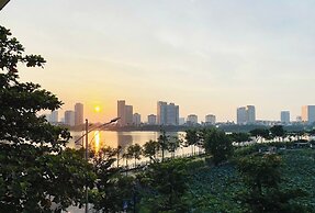 Diamond Westlake Suites