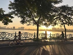 Diamond Westlake Suites