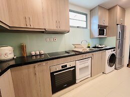 Diamond Westlake Suites