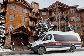 Mountain Thunder Lodge