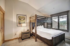 Mountain Thunder Lodge