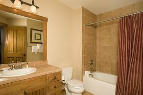 Mountain Thunder Lodge