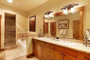 Mountain Thunder Lodge