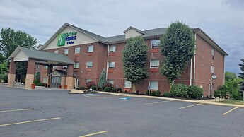 Holiday Inn Express & Suites Center Township by IHG