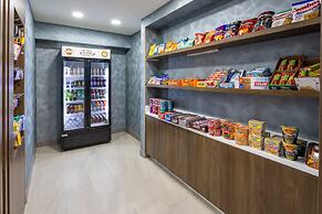 Holiday Inn Express & Suites Center Township by IHG