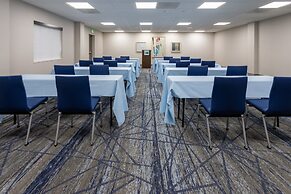 Holiday Inn Express & Suites Center Township by IHG