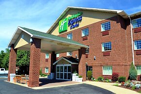 Holiday Inn Express & Suites Center Township by IHG