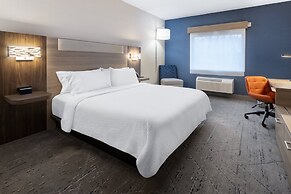 Holiday Inn Express & Suites Center Township by IHG