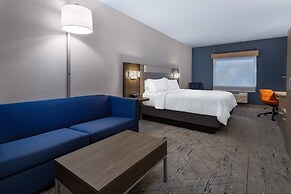 Holiday Inn Express & Suites Center Township by IHG