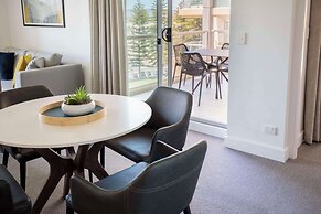 Oaks Glenelg Plaza Pier Suites