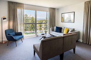 Oaks Glenelg Plaza Pier Suites