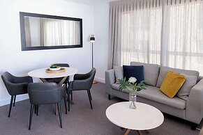 Oaks Glenelg Plaza Pier Suites