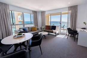 Oaks Glenelg Plaza Pier Suites