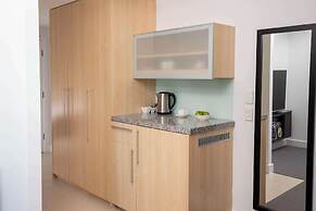 Oaks Glenelg Plaza Pier Suites