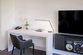 Oaks Glenelg Plaza Pier Suites