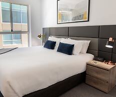 Oaks Glenelg Plaza Pier Suites