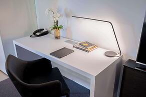 Oaks Glenelg Plaza Pier Suites