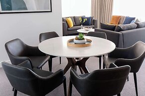 Oaks Glenelg Plaza Pier Suites