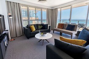 Oaks Glenelg Plaza Pier Suites