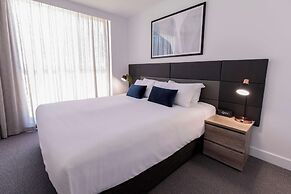 Oaks Glenelg Plaza Pier Suites