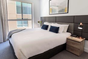 Oaks Glenelg Plaza Pier Suites