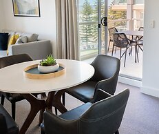 Oaks Glenelg Plaza Pier Suites