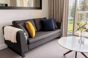 Oaks Glenelg Plaza Pier Suites
