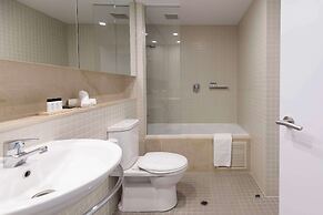 Oaks Glenelg Plaza Pier Suites