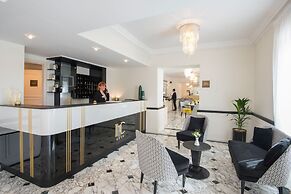 Hôtel Carlton