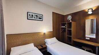 Arriva Hotel