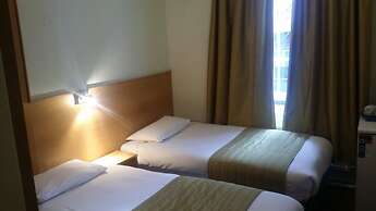 Arriva Hotel