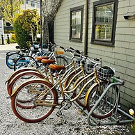 Crowne Pointe Historic Inn & Spa - Adults Only