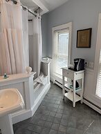 Crowne Pointe Historic Inn & Spa - Adults Only