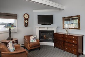 Crowne Pointe Historic Inn & Spa - Adults Only