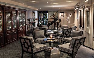 Crowne Pointe Historic Inn & Spa - Adults Only