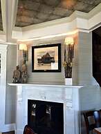 Crowne Pointe Historic Inn & Spa - Adults Only