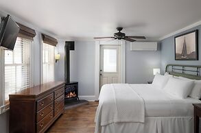 Crowne Pointe Historic Inn & Spa - Adults Only