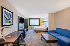 Holiday Inn Express Hotel & Suites Boston-Marlboro, an IHG Hotel