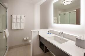 Holiday Inn Express Hotel & Suites Boston-Marlboro by IHG